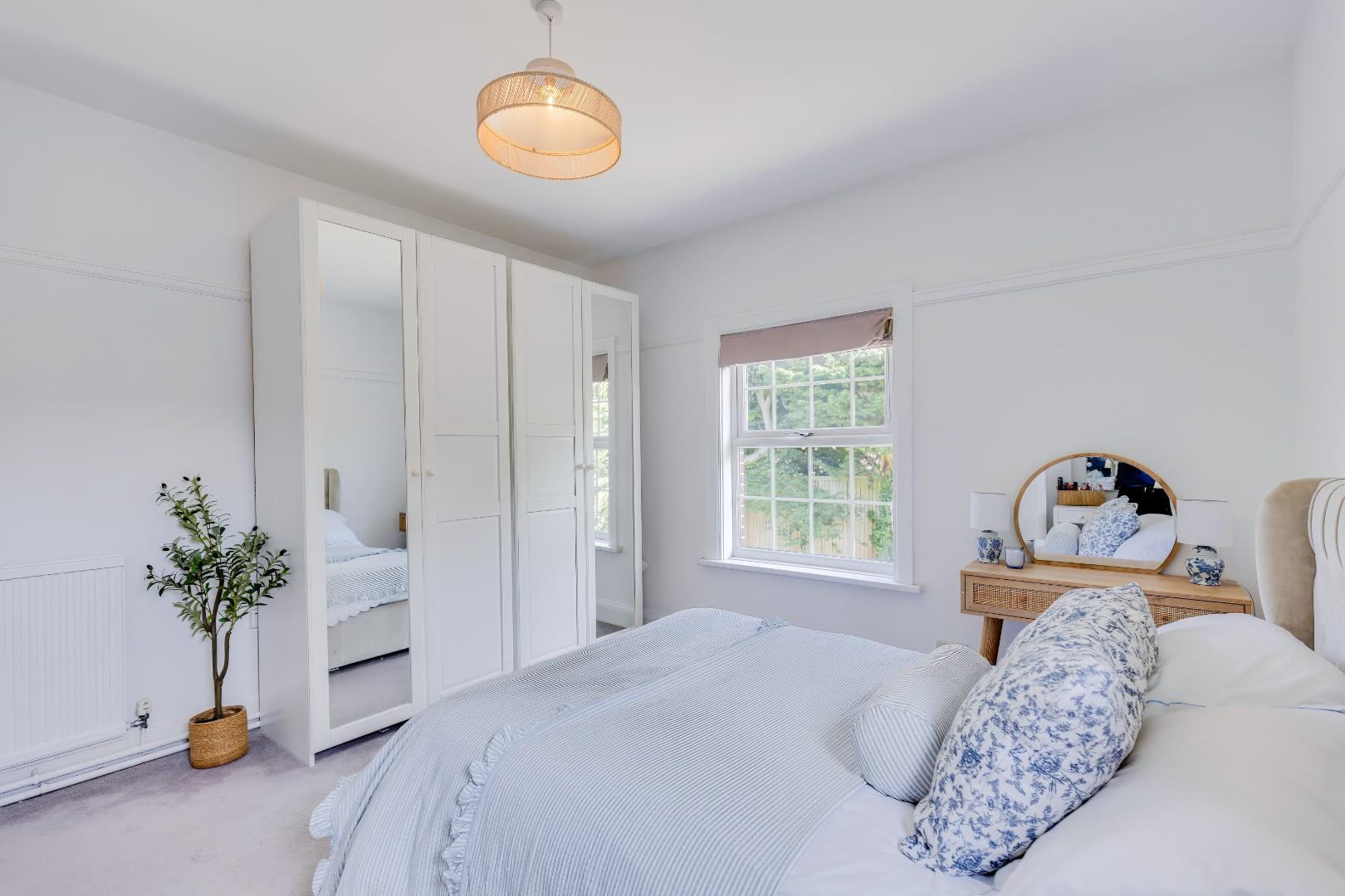 18 Queen Anne Square, Cardiff, CF10 3ED